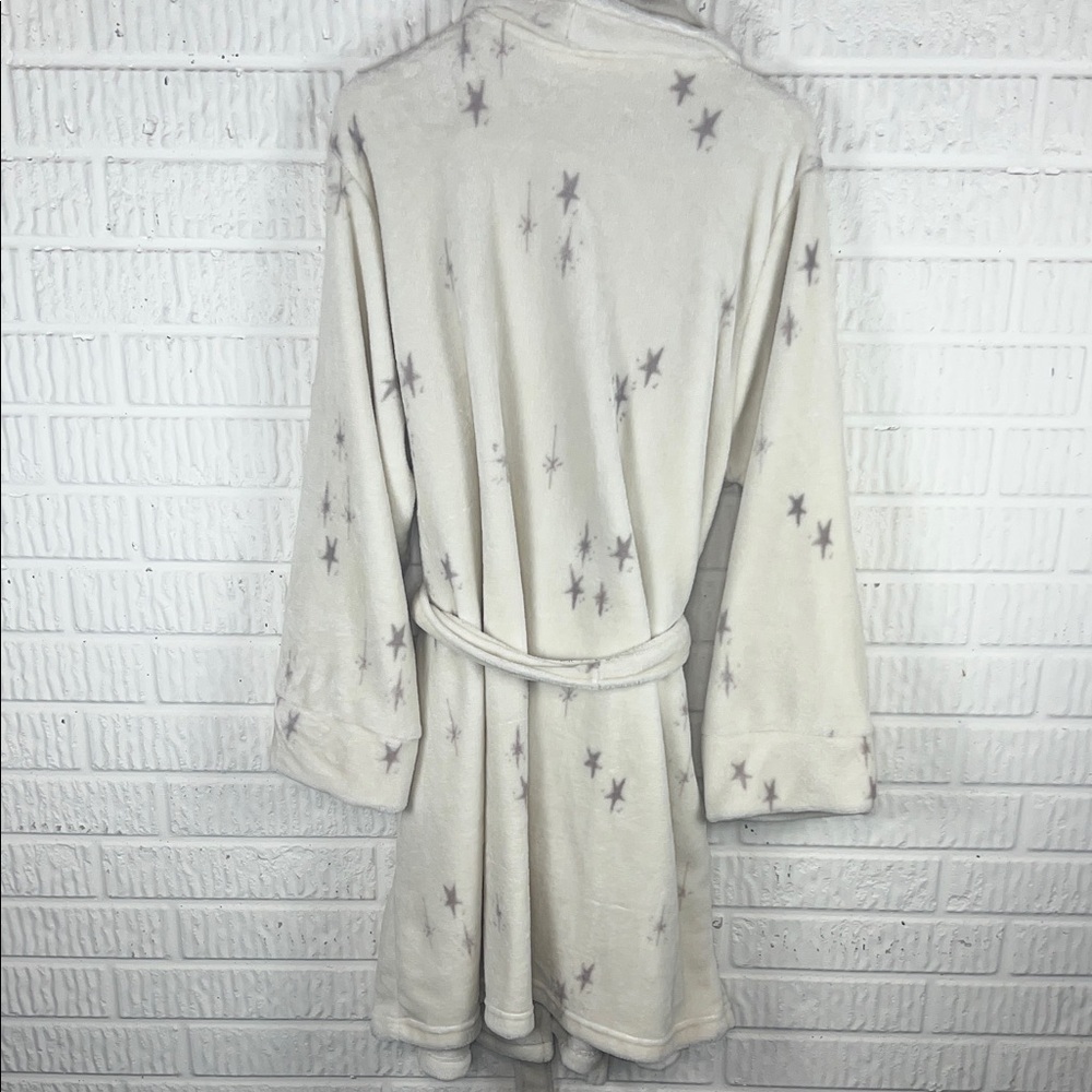 Soma Star Patterned Cream Robe - Picture 2 of 3